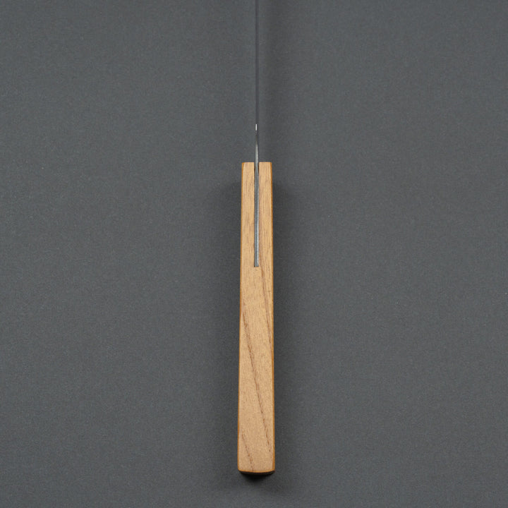 Seamless fit between stainless blade and zelkova wood handle